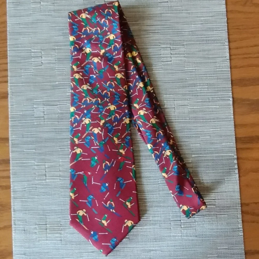Skiing Tie 100% silk Made in the USA NWT